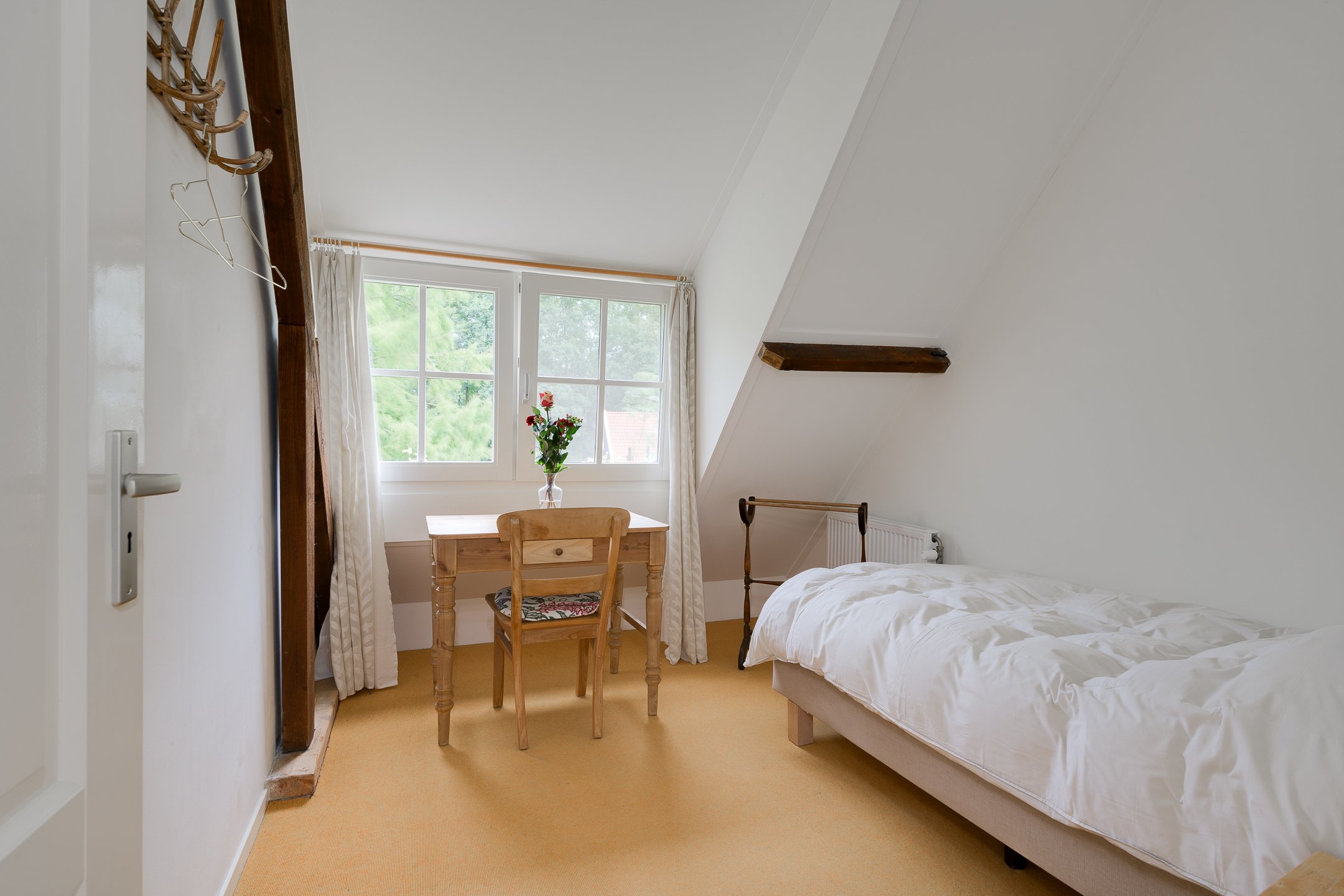 retreatlocatie huren bij hof van kairos met vee privacy en eenpersoonskamers